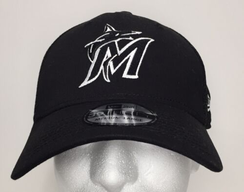 New Era Blackout Miami Marlins 39thirty Hat Cap Size M-L MLB Baseball - Picture 1 of 12