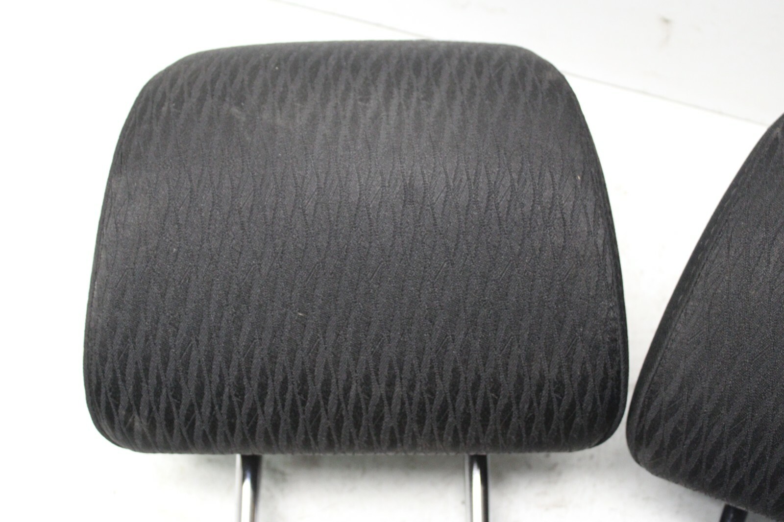 2010-12 SUBARU LEGACY OUTBACK FRONT HEAD REST BLACK CLOTH OEM P/N 64061AJ00BVH