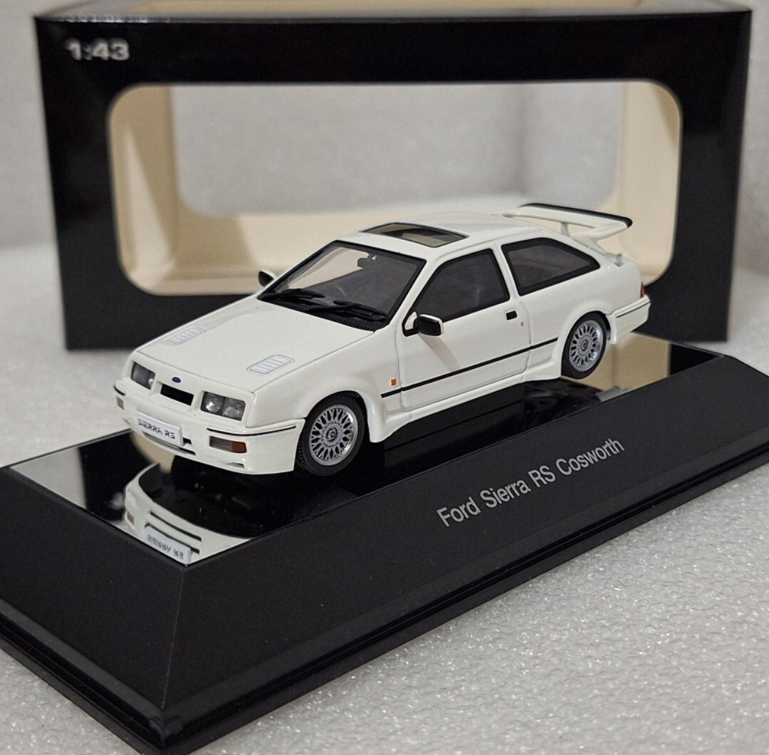 1/43　オートアート　フォード　シエラ　コスワース　1987 1/43 フォード シエラ RS コスワース グループA 1987 #1【68711