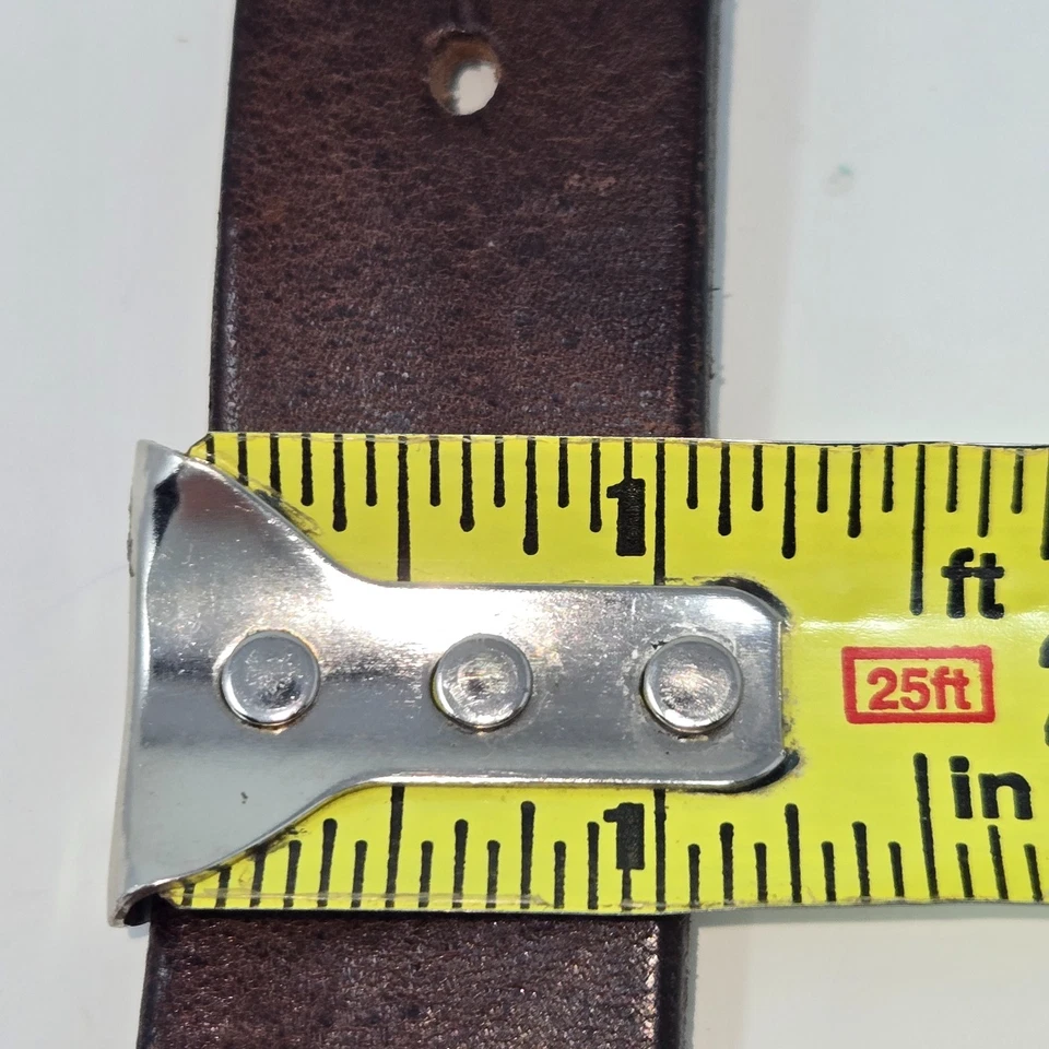 Cinto de couro marrom vintage H&M 41" de comprimento 1" de largura feito na Suécia fivela de metal - Imagem 3 de 4