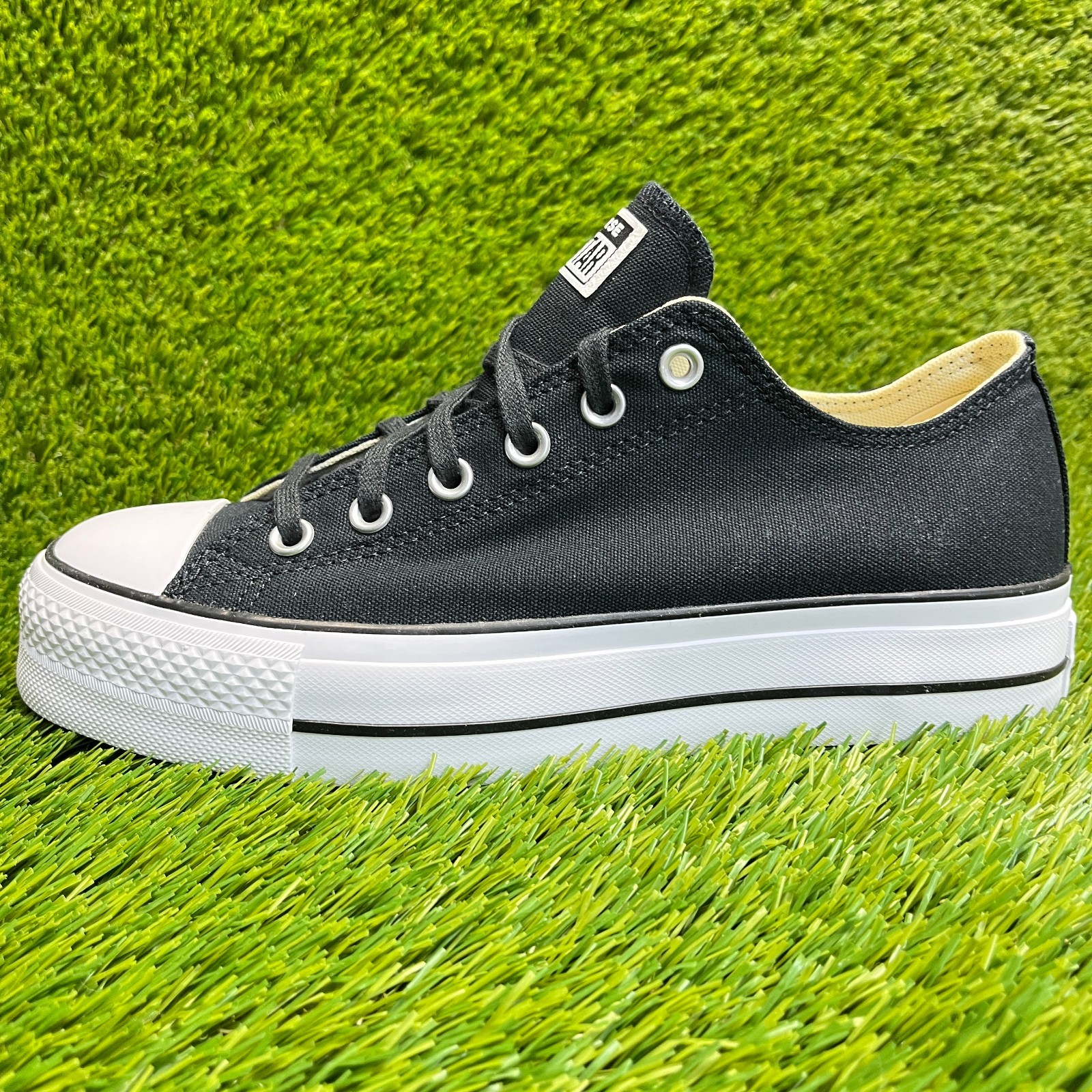 Converse Chuck Taylor All Star Low Womens Size 9.5 Black Athletic Shoes Sneakers thumbnail 3