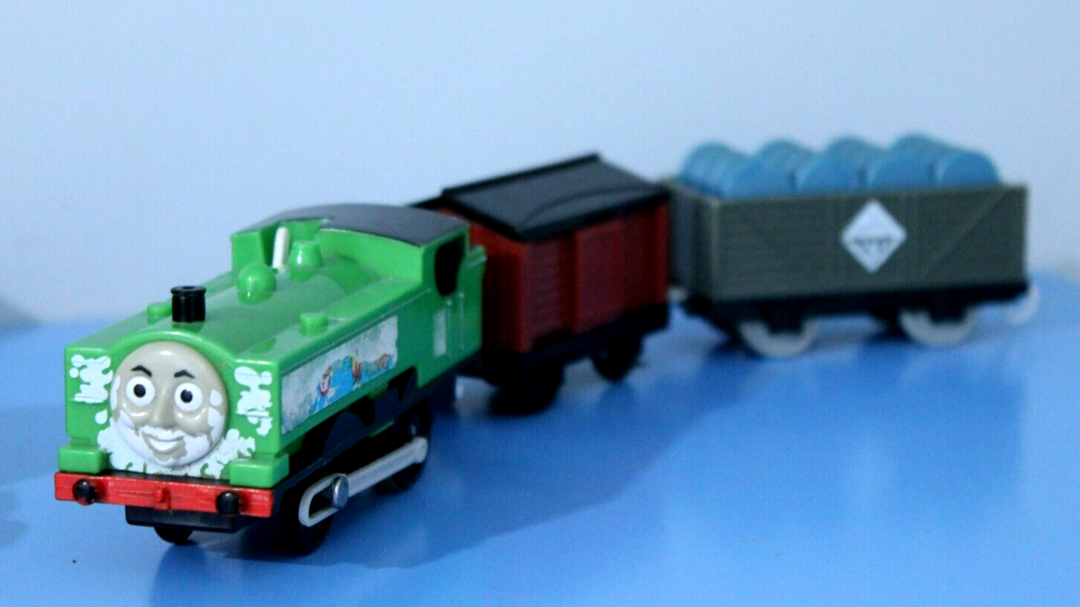 Thomas Friends Trackmaster DUCK'S CLOSE SHAVE Train Tank Engine
