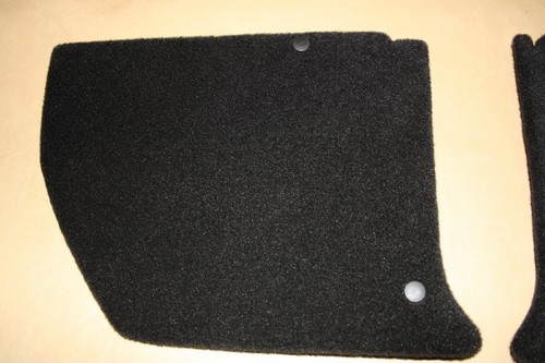Holden HJ-HX-HZ kick panels L & R. Black plush carpet. NEW. Incl trim clips. - Foto 2 di 2