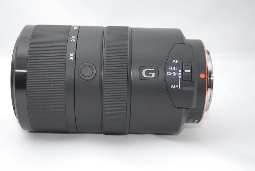 Sony 70-300mm F4.5-5.6 G SSM Telephoto Zoom Lens A-Mount – Tested, Clean Optics - Image 2 of 4