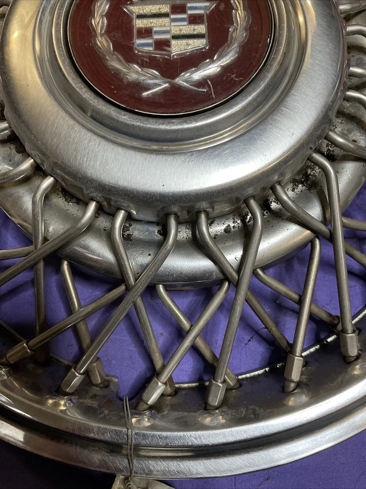 Cubierta tapacubos cable OEM Cadillac Seville Deville Fleetwood Eldorado 1986 1987 1988 Foto 4 de 4