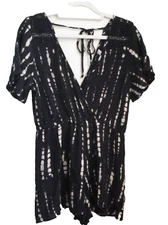Xhilaration Short Sleeve V Neck Shorts Romper, Black & Cream, Tie Back,  Size M