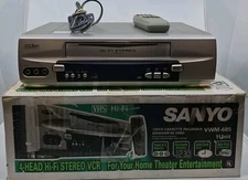 Sanyo VWM-685 VCR Video Cassette Recorder Hi-Fi Stereo w/Remote Tested