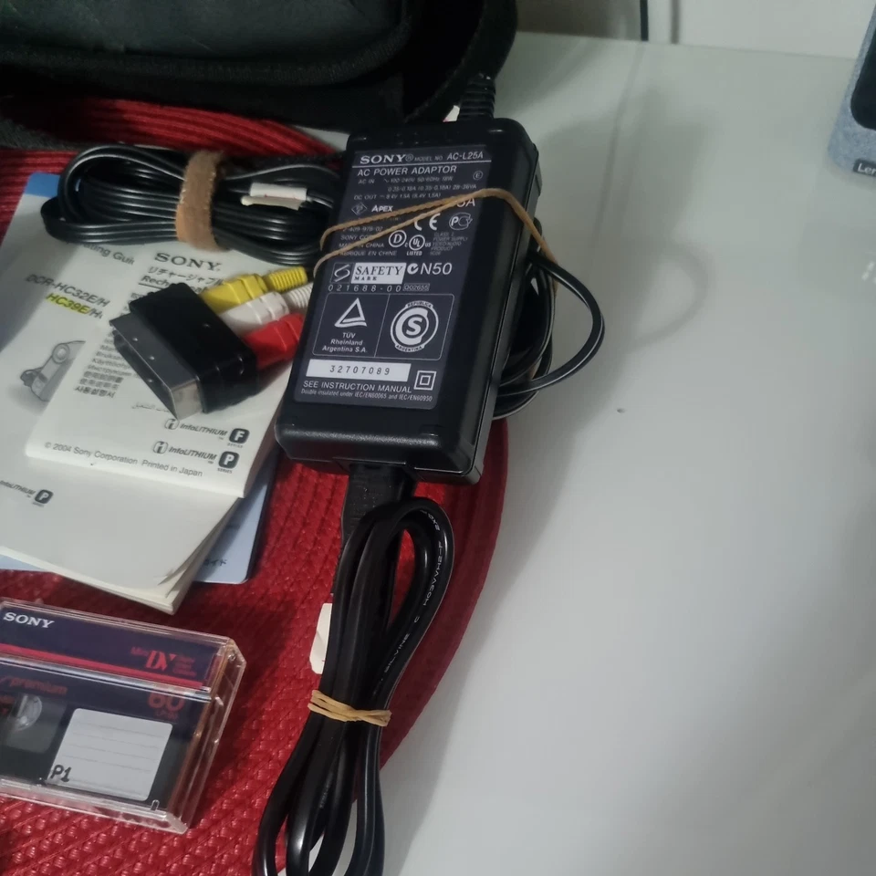 Sony Handycam DCR-HC39E Mini Dv/sd Card Camcorder Full Kit All Extras + Tapes - Image 3 of 4