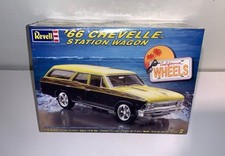 Revell 1966 Chevrolet Chevelle Station Wagon 1 25th Scale Plastic