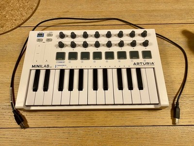 Arturia MiniLab 3 Portable USB-MIDI Controller