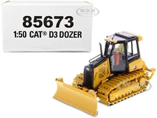 CAT CATERPILLAR D3 TRACK TYPE DOZER W/OPERATOR 1/50 MODEL DIECAST MASTERS 85673