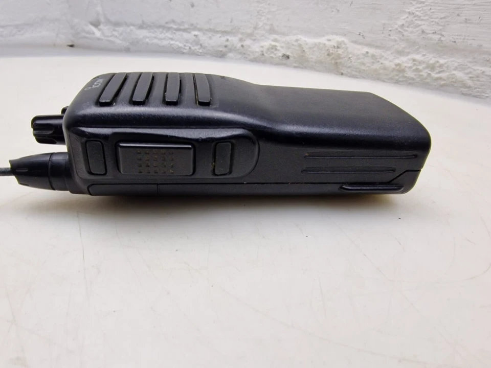 Icom IC-F25 UHF/VHF Two-Way Radio Funk, PMR, Amateurfunk - Bild 2 von 4