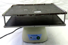 BENCHMARK SCIENTIFIC BenchRocker 2D Variable Speed Rocker, FOR PARTS/ REPAIR