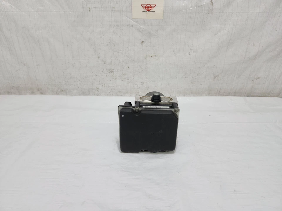 Módulo de bomba de freno antibloqueo ABS Subaru Impreza 2009-2011 OEM 27536FG011 Foto 4 de 4