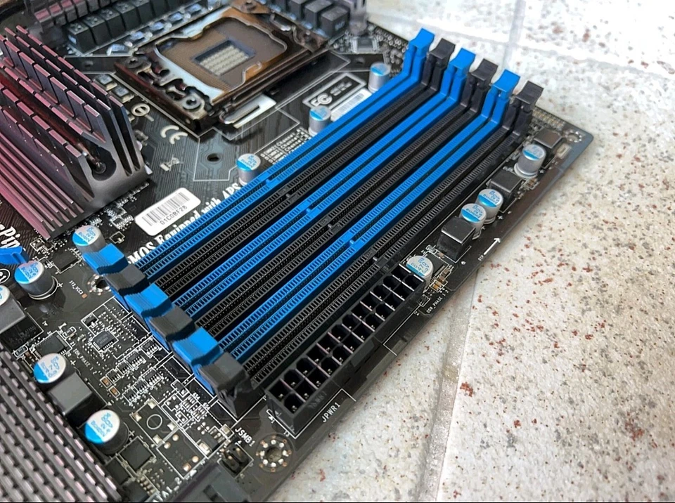 MSI Big-Bang XPOWER Retro OVP Sockel 1366 X58 + Intel Core I7 975 Extreme - Bild 3 von 4