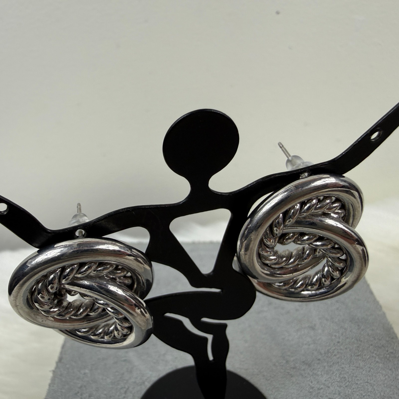 Vintage Interlocking Infinity Loops Silver Tone P… - image 4