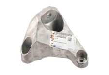GM Genuine Parts 92249329 Driver Side Engine Mount Bracket