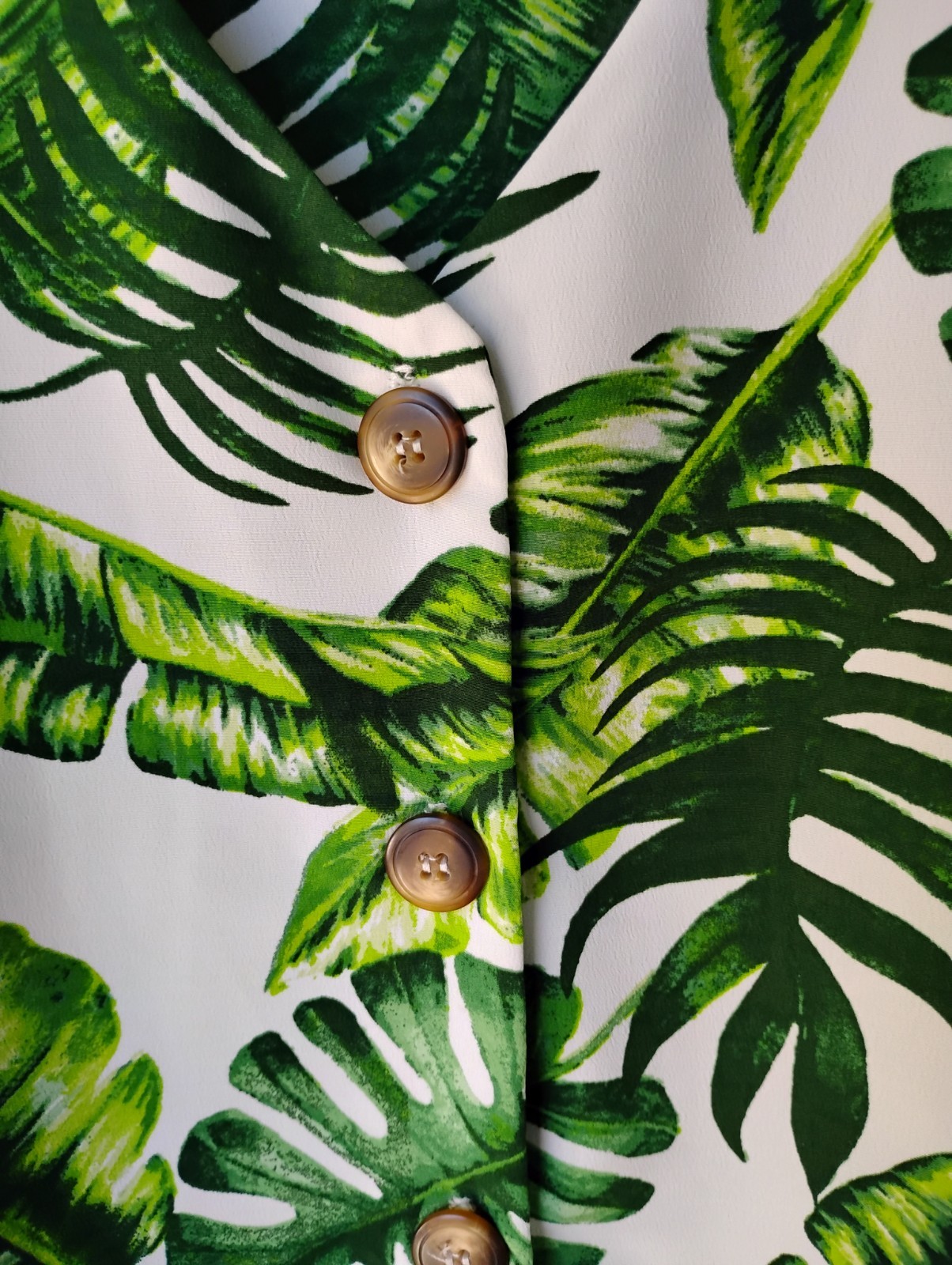 MOA MOA Women's Green Leaf pattern Lightweight Bu… - image 3