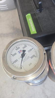 #ad McDaniels Controls 4” Dial Liquid Filled Pressure Gauge 0 30000 PSI Panel Mount $185.00