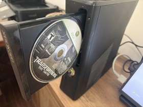 Microsoft Xbox 360 S 4GB Console - Black (1439) (WORKING CONSOLE ONLY + Game)