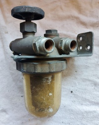 Fuel filter / sight glass with flow and return connection
