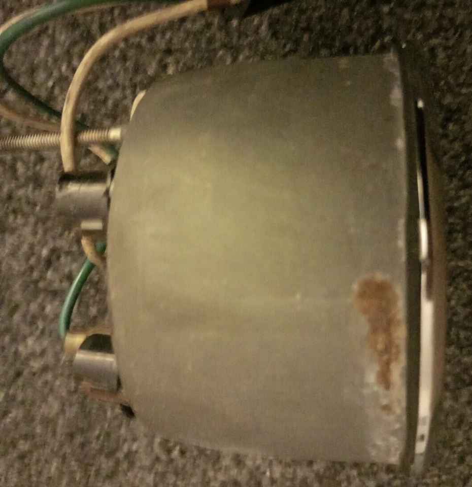 Vintage Aston Martin DB5 Rev Counter / Tachometer - Image 3 of 4