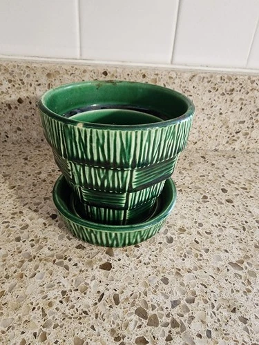 McCoy USA Green Basket Weave Flower Pot, with attached Saucer