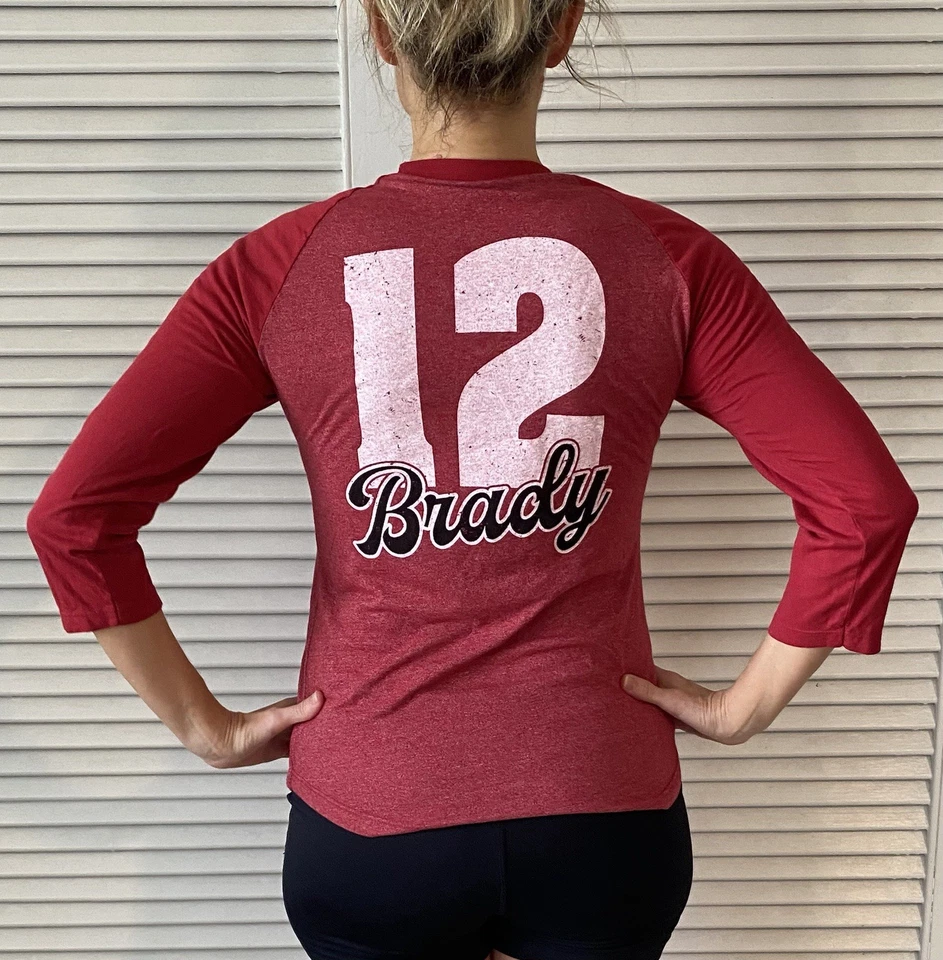 Fanatics Buccaneers Brady 12 Red 3/4 Sleeve Top Women's Size Small - Image 2 of 4