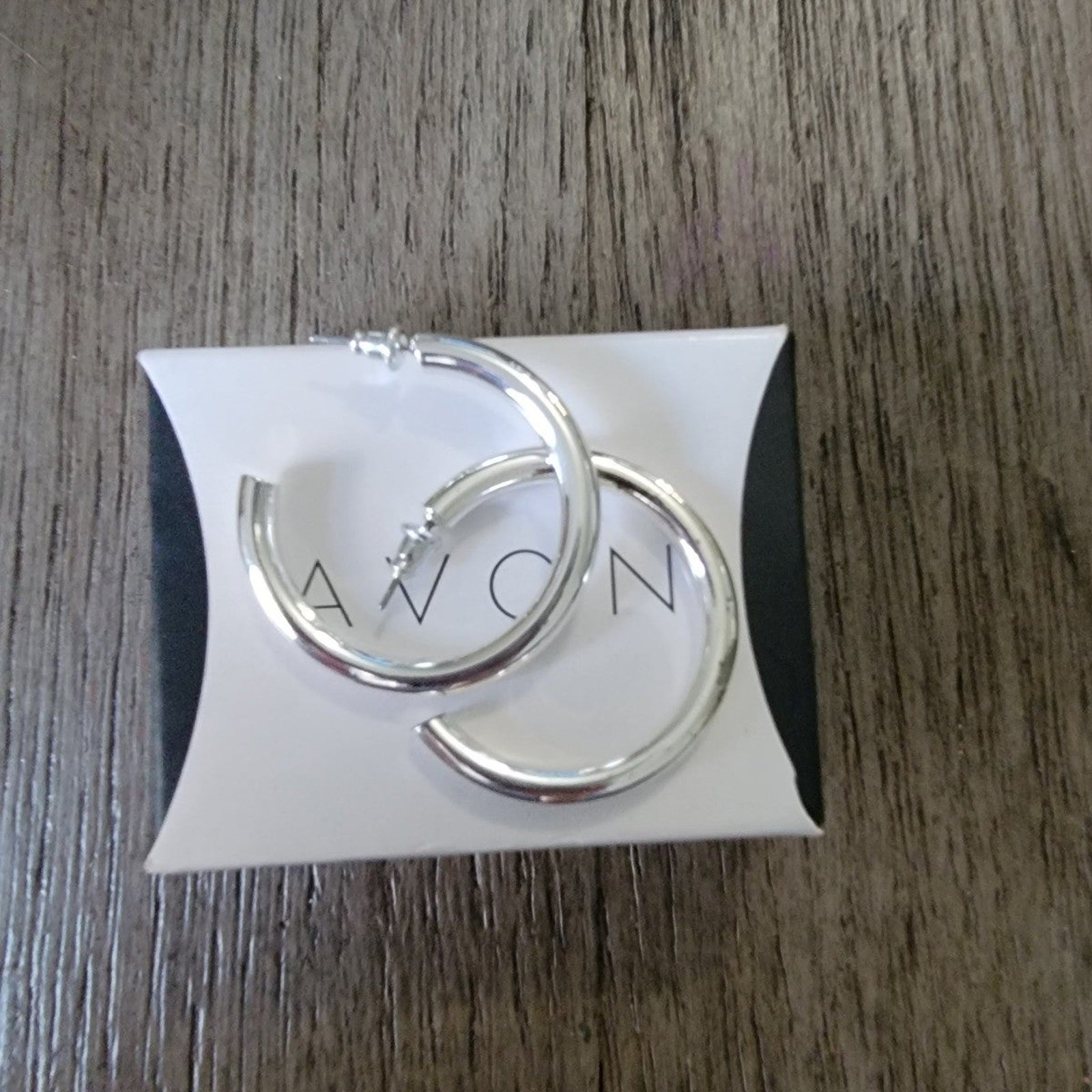 Avon Silver Tone Statement Hoops - image 6