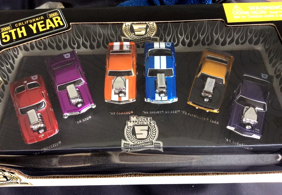 Muscle Machines 5Th Anniversary Set Corvette GTO Camaro Shelby Cuda Chevelle - Image 2 of 4