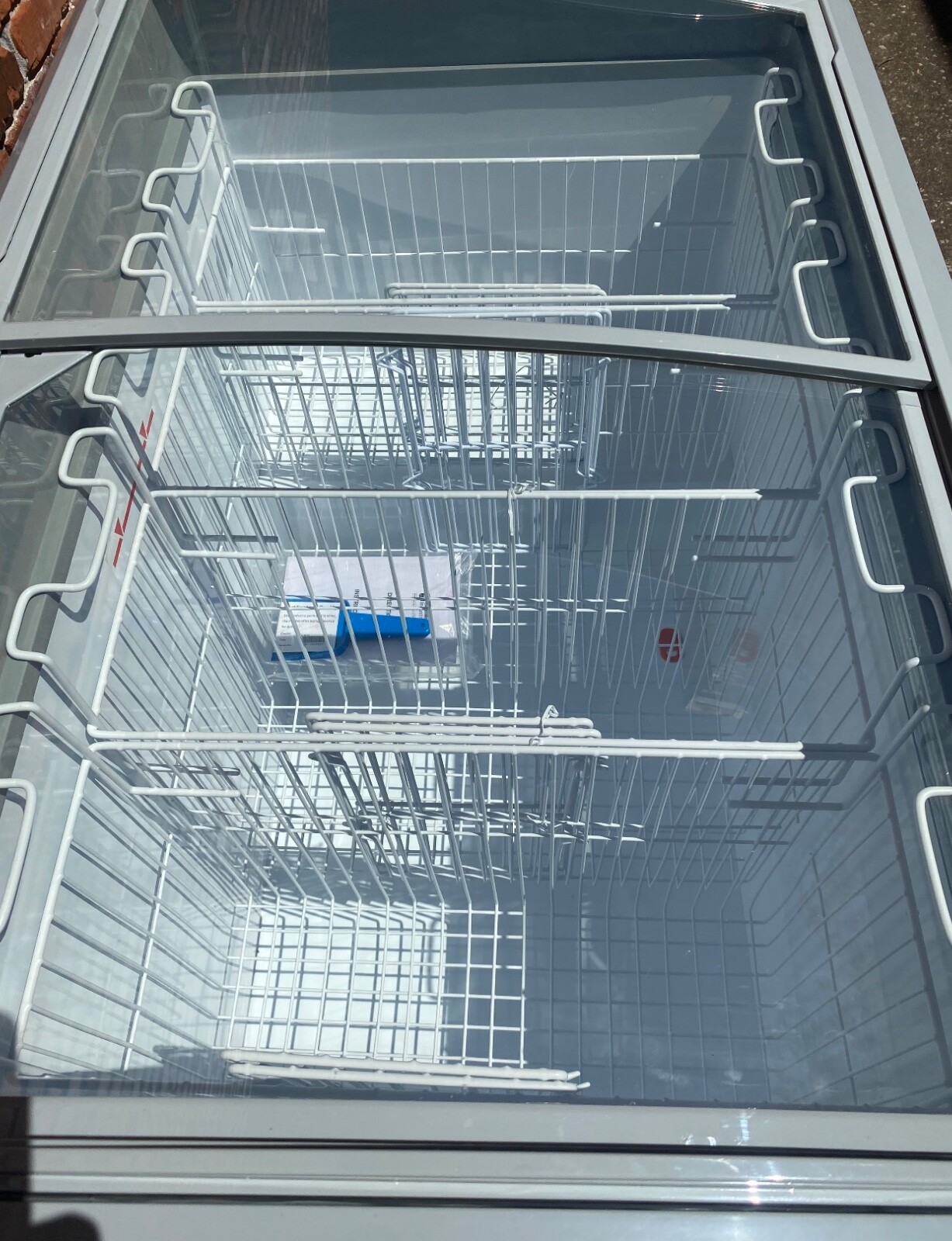 M&M Mars Yellow Excellence VB-4HC 41" Curved Lid Ice Cream Display Freezer - NEW