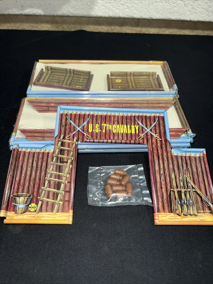 Litho de lata pintada Marx Fort Apache 7ª Cavalaria dos EUA - Imagem 2 de 4