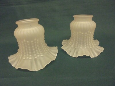 VINTAGE PAAR TIFFANY JUGENDSTIL GERIFFELTER WEISSER TULPENGLAS LAMPENSCHIRM