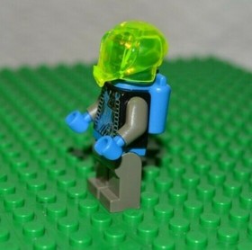 LEGO Zotaxian Insectoid Alien Minifigure Blue Head Neon Green Bubble #6905 SP021