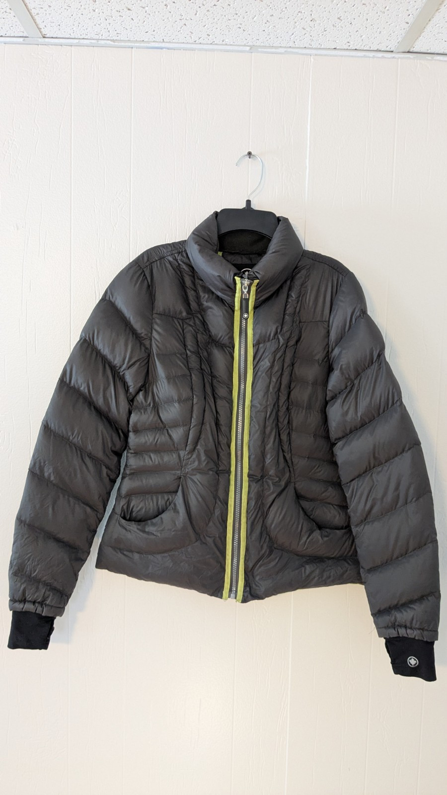 Halifax Traders women's Down  jacket  gray/neon g… - image 8