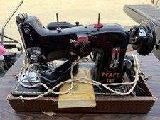 Macchina da cucire vintage anni 50 PFAFF 130 con accessori Germania occidentale