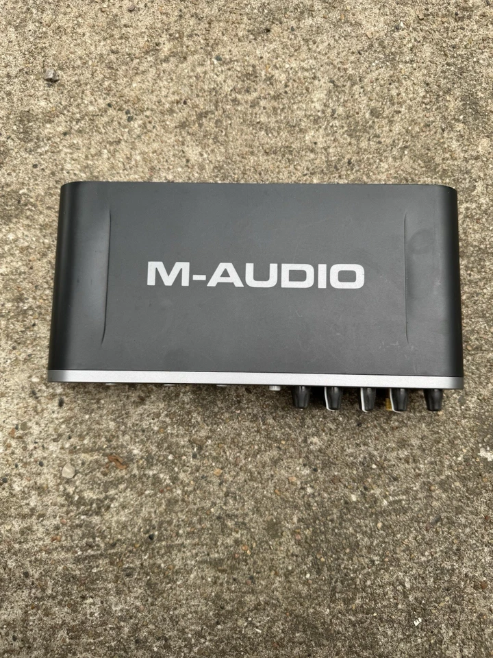 M-Audio Fast Track Ultra Audio Interface MIDI Digital Audio Unit, Works Great - Image 2 of 4