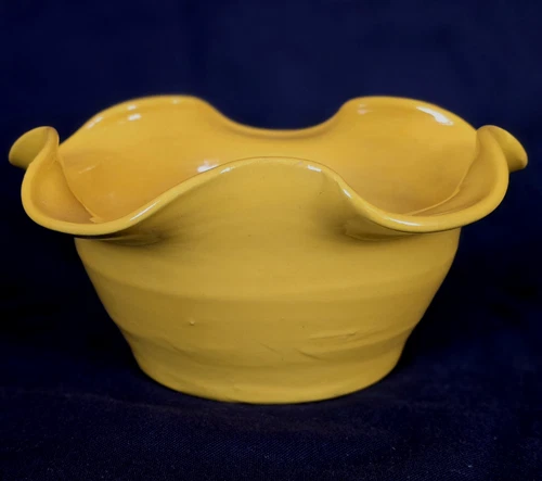 Bauer Pottery Matt Carlton Wavy Rim Yellow Bowl 7" Hand Thrown Unmarked