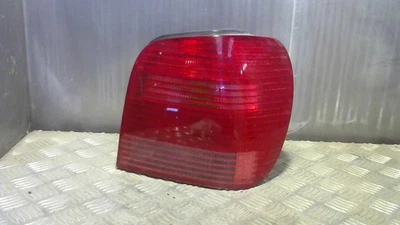 Feu arriere principal droit (feux) VOLKSWAGEN POLO 3 PHASE 2 AUD - Photo 1/3