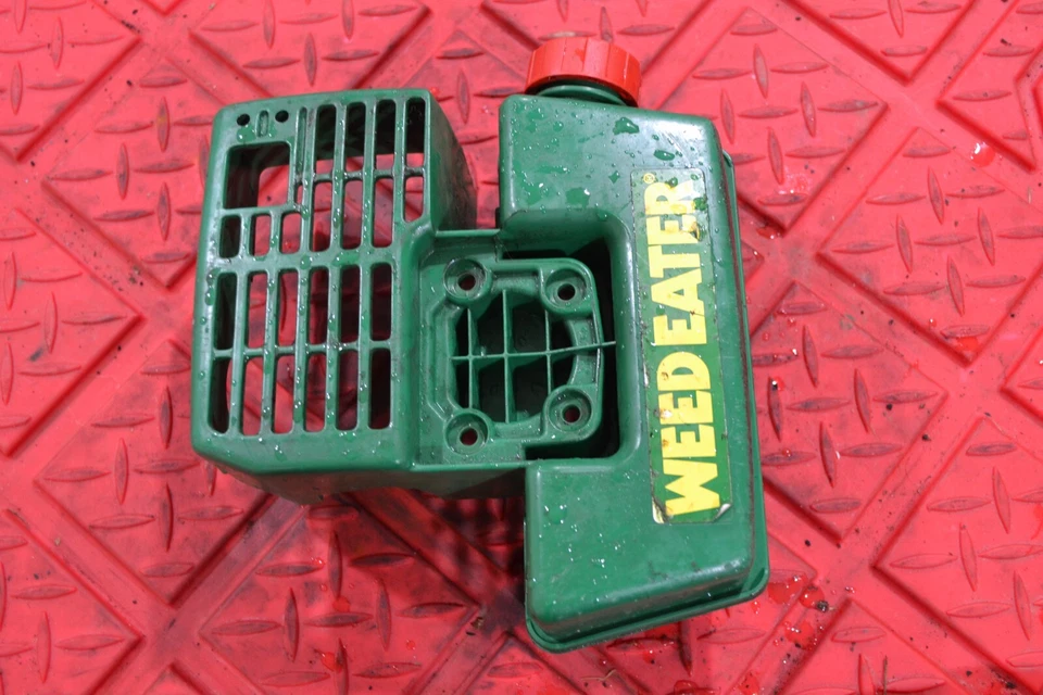 Weed Eater LT 7000 String Trimmer OEM Fuel Tank Engine Cover 530-037943 - Image 4 of 4