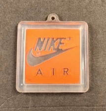 VINTAGE NIKE AIR SWWOSH SHOE HANG TAG ORIGINAL JORDAN AUTHENTIC KEY CHAIN