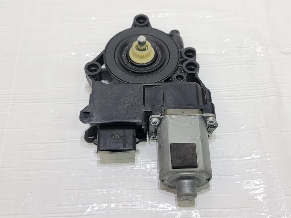 Двигатель стеклоподъемника передний правый пассажирский 2015 Kia Sorento от оригинального производителя 82460-2p010 - Изображение 2 из 4