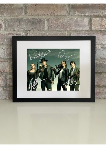 Zombieland Cast Framed 8x10 Poster w/ Reprint Autographs - Picture 1 of 2