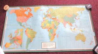 1990 BAA London Gatwick Flughafen geplante Ziele auf der ganzen Welt Wandkarte