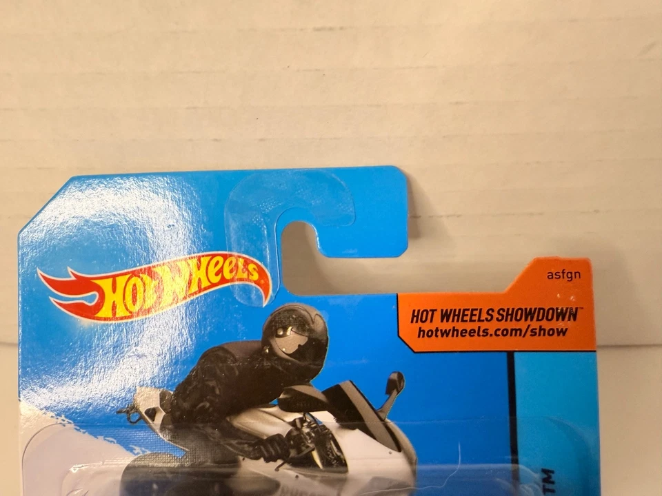 Motocicleta diecast Hot Wheels Ducati 1199 Panigale 1:64 - blanca HW City Foto 2 de 4