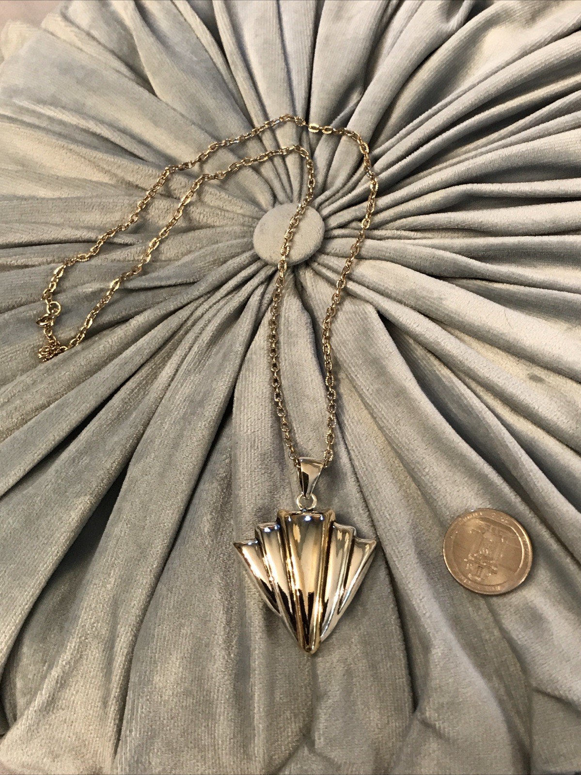 Picture 3 of 10