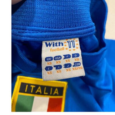Maillot Vintage Italie Totti 10 – Bleu, Taille XS Pour Garçon – Avec Football 11