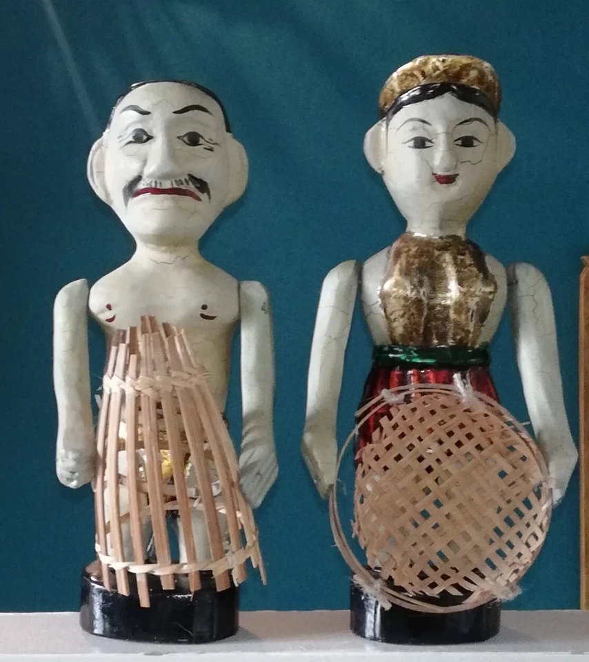 MARIONNETTES Chinoises anciennes Couple en bois  théatre d'eau - Photo 2/4