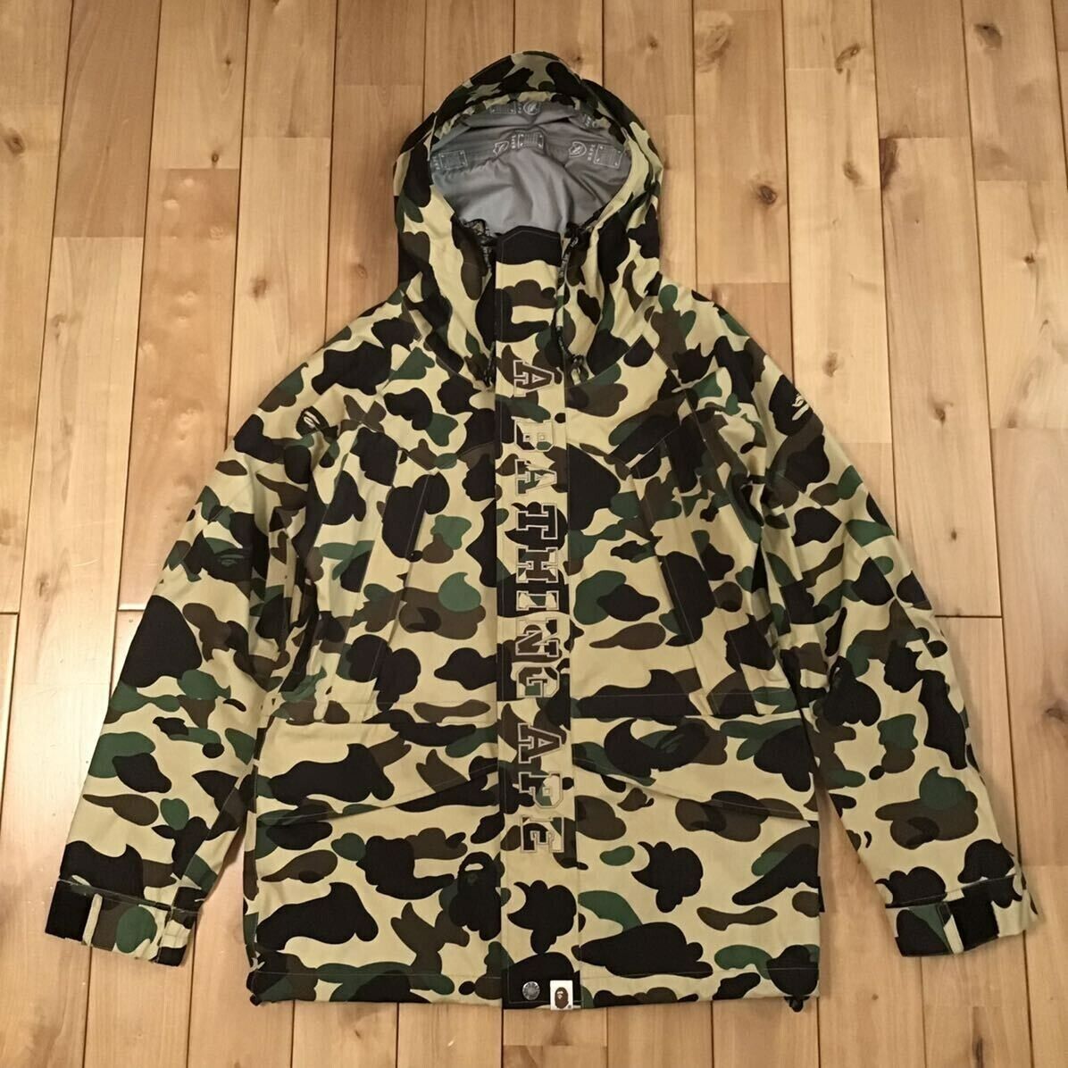BAPE GORE TEX 1st camo yellow snowboard jacket A Bathing Ape BAPE GORE TEX 1st camo yellow snowboard jacket A Bathing Ape