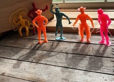 Vintage Plastic Cowboy Indian Western Figures 5 Set of 6 Resin assorted lot
